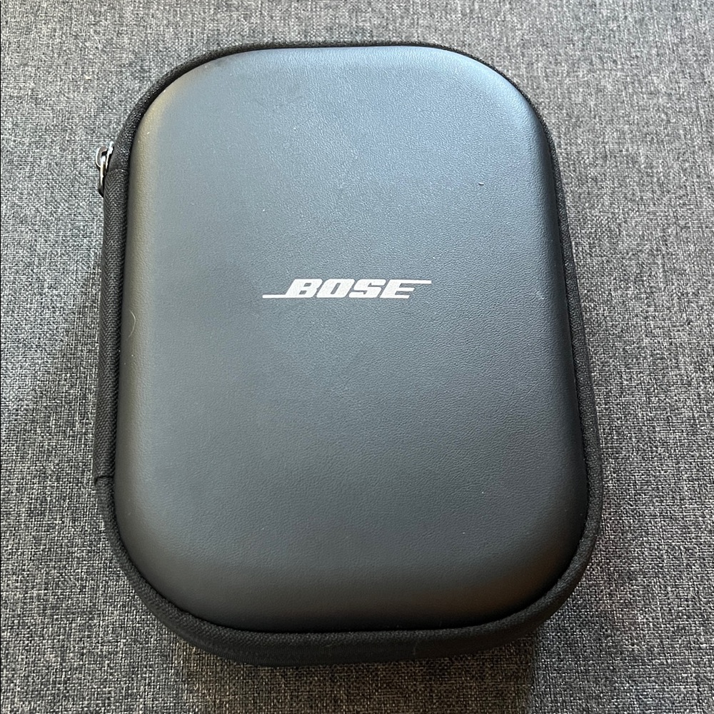 Bose Quiet Comfort Bluetooth Headphones Over Ear